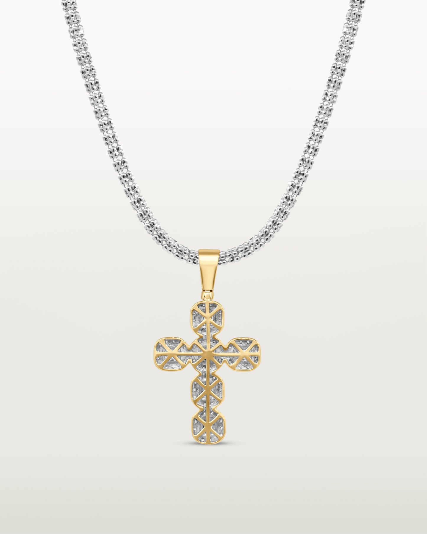 Oscar Lustre Cross Pendant