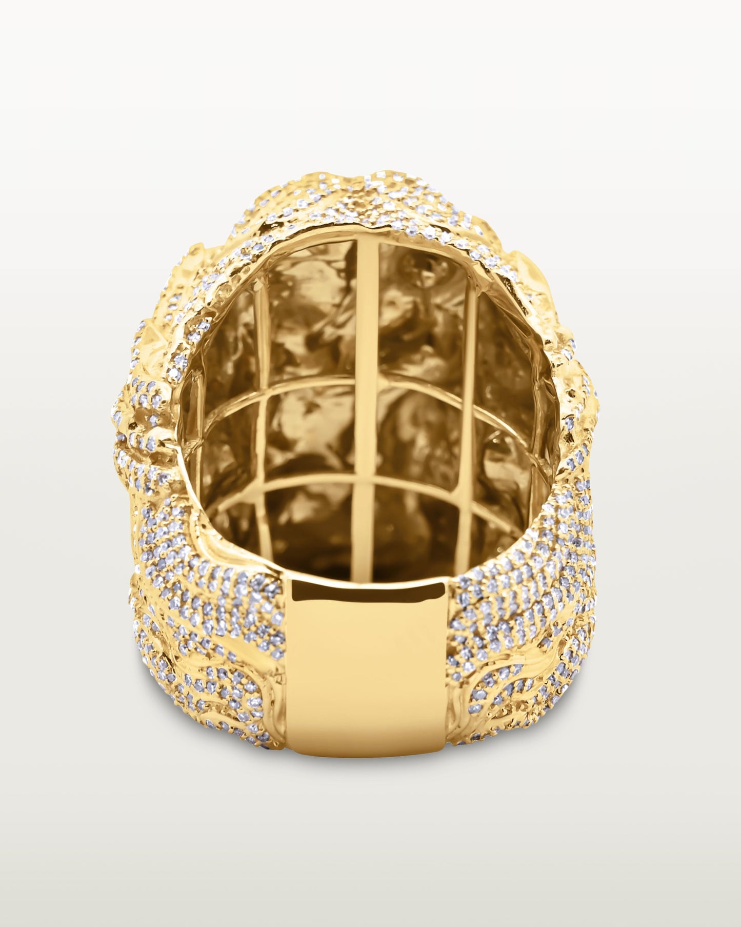 Anillo de oro con cabeza de Jesús