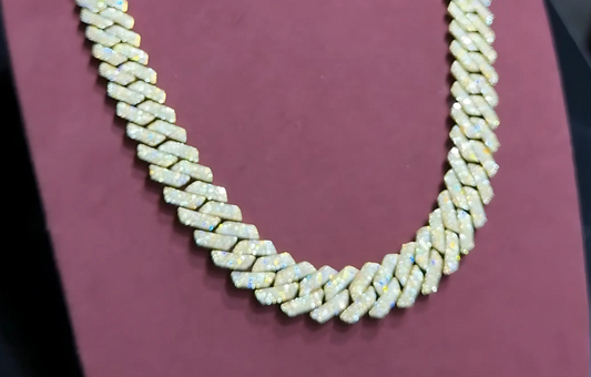 Unveiling Elegance: The 199.0g Yellow Gold Cuban Chain