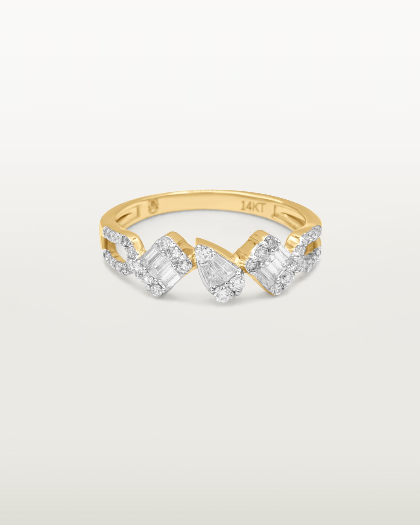 Royal Radiance Diamond Ring