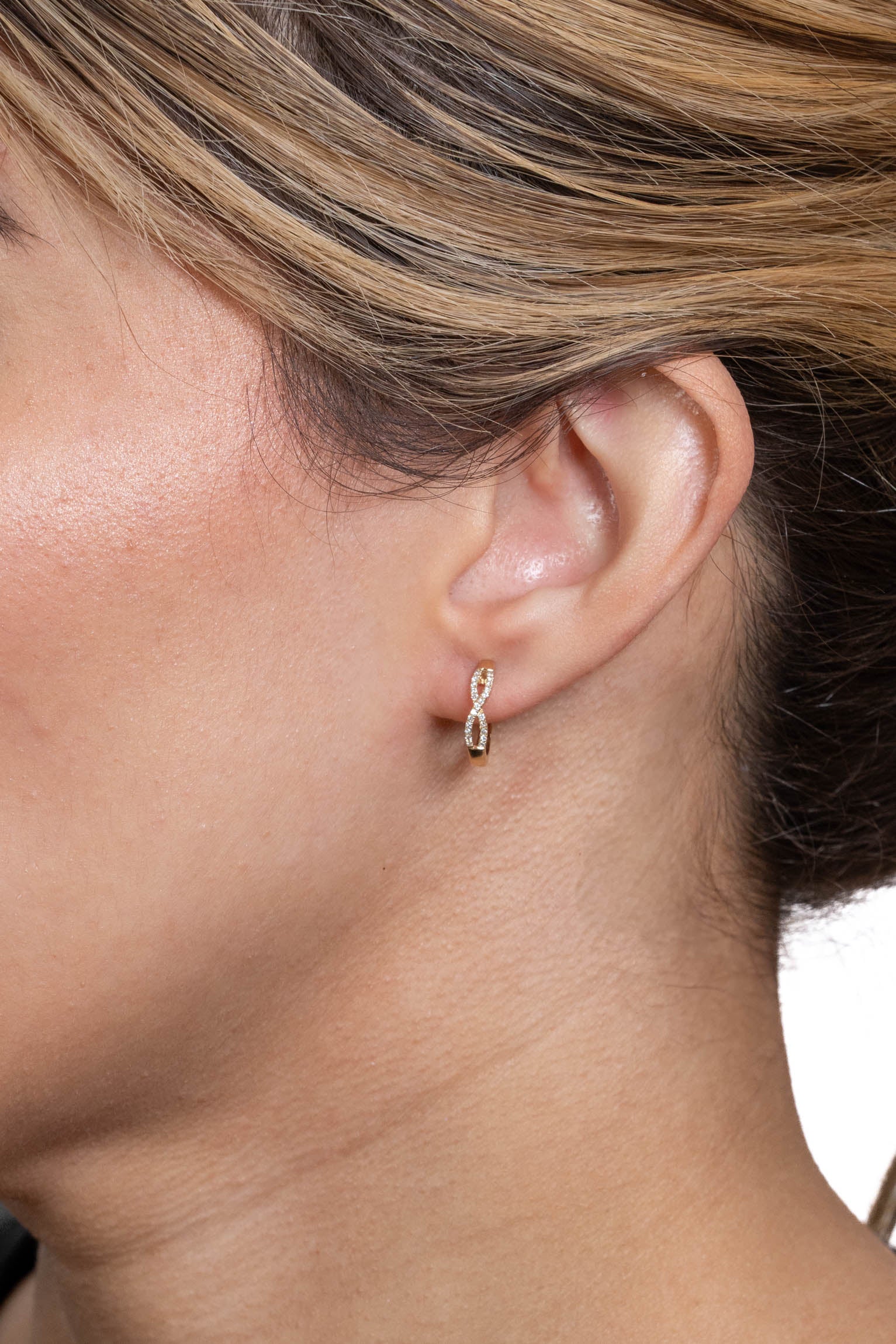 Oscar Infinity Spark Hoops