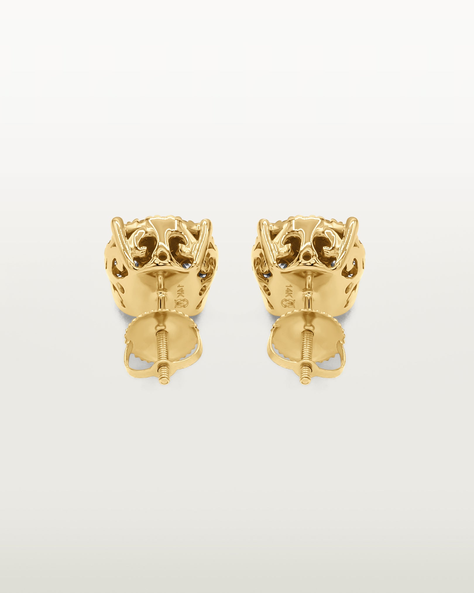 Luminous Cluster Stud