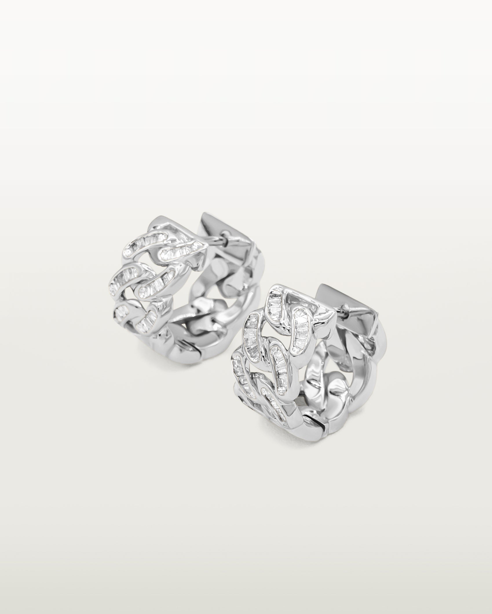 Oscar Elegant Hoops