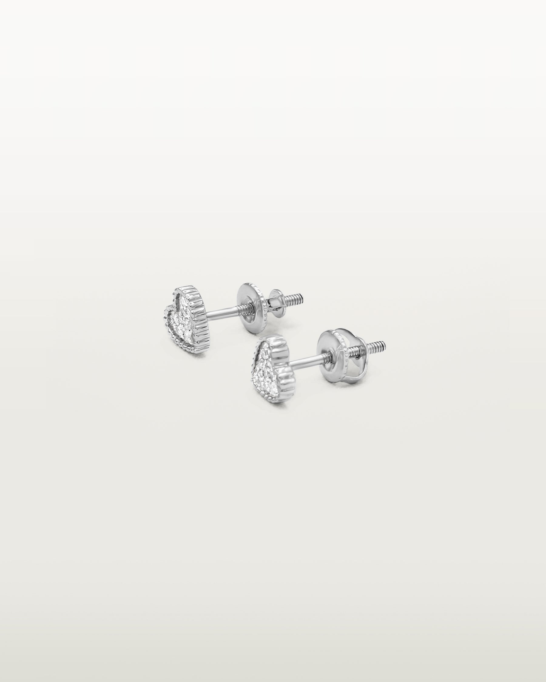 Oscar Petite Heart Studs