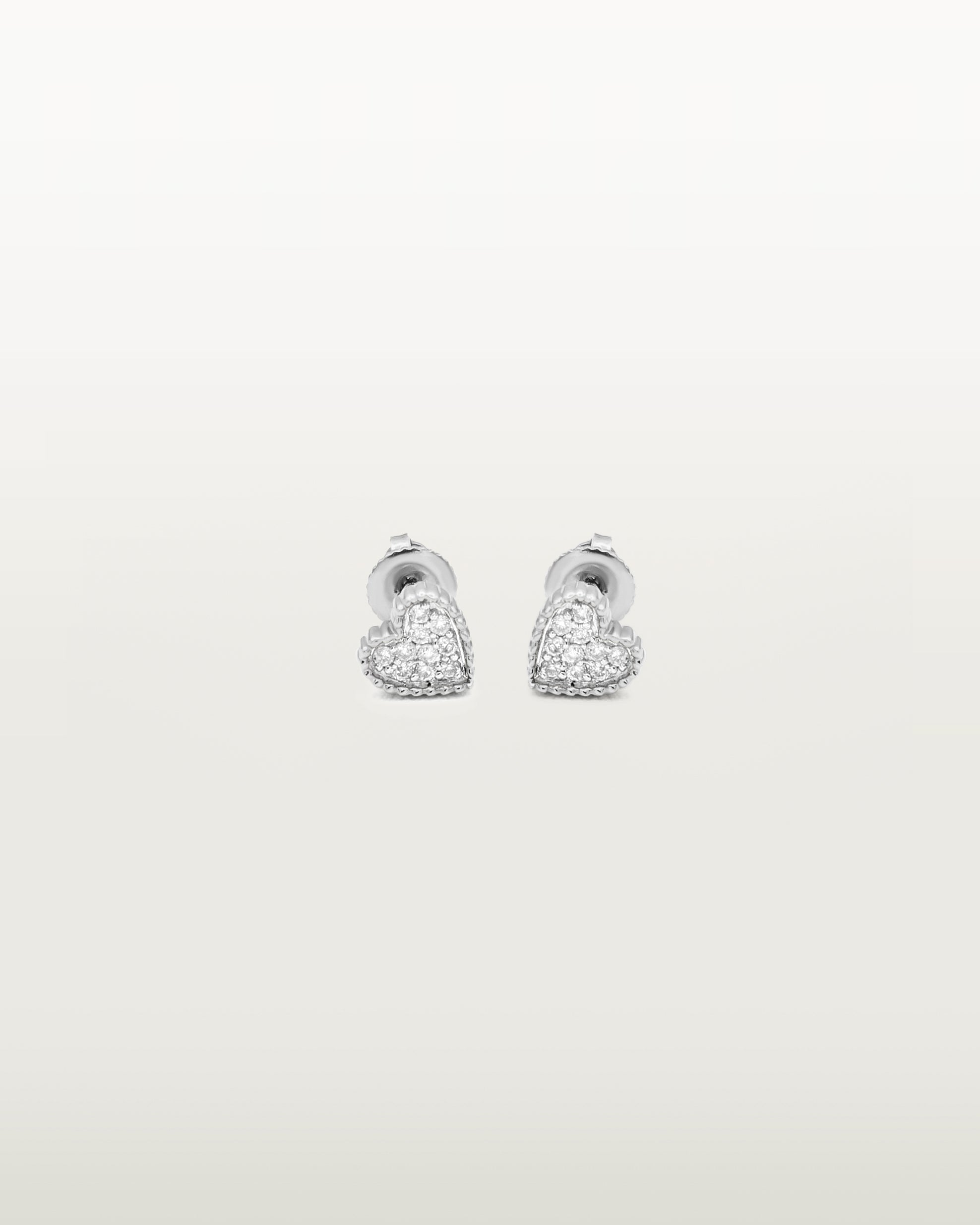 Oscar Petite Heart Studs