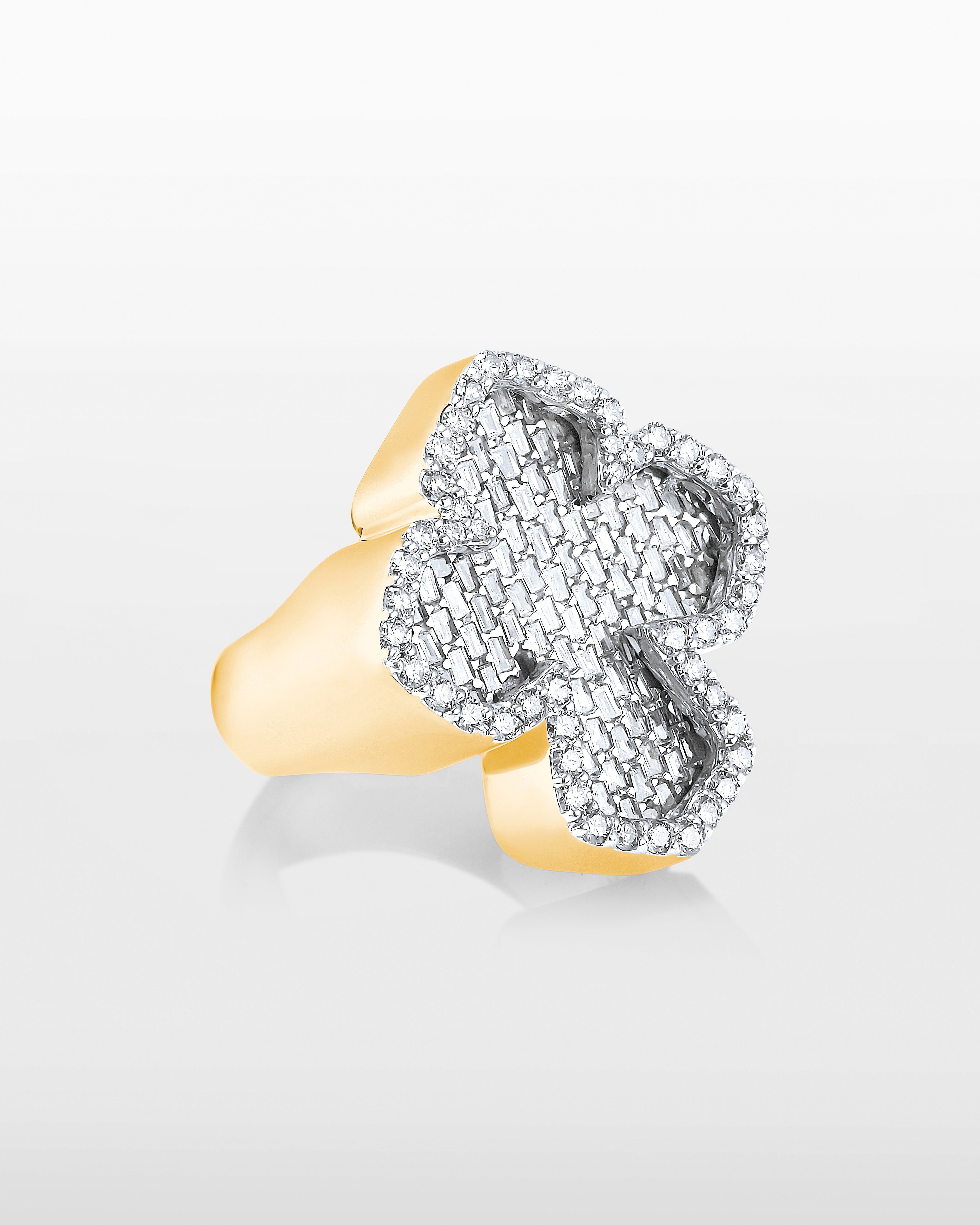Oscar Baguette Cross Ring