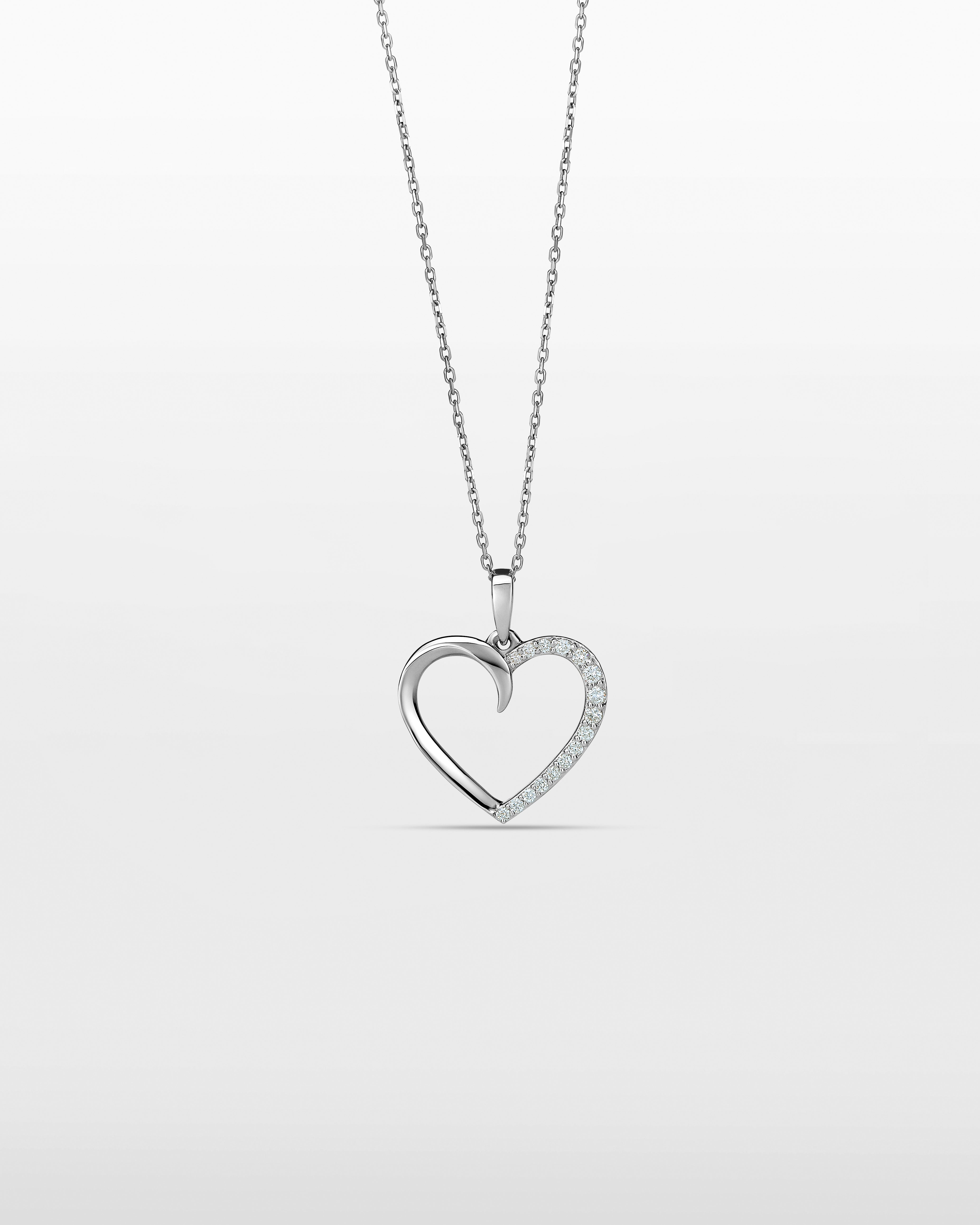 Oscar Infinite Love Pendant