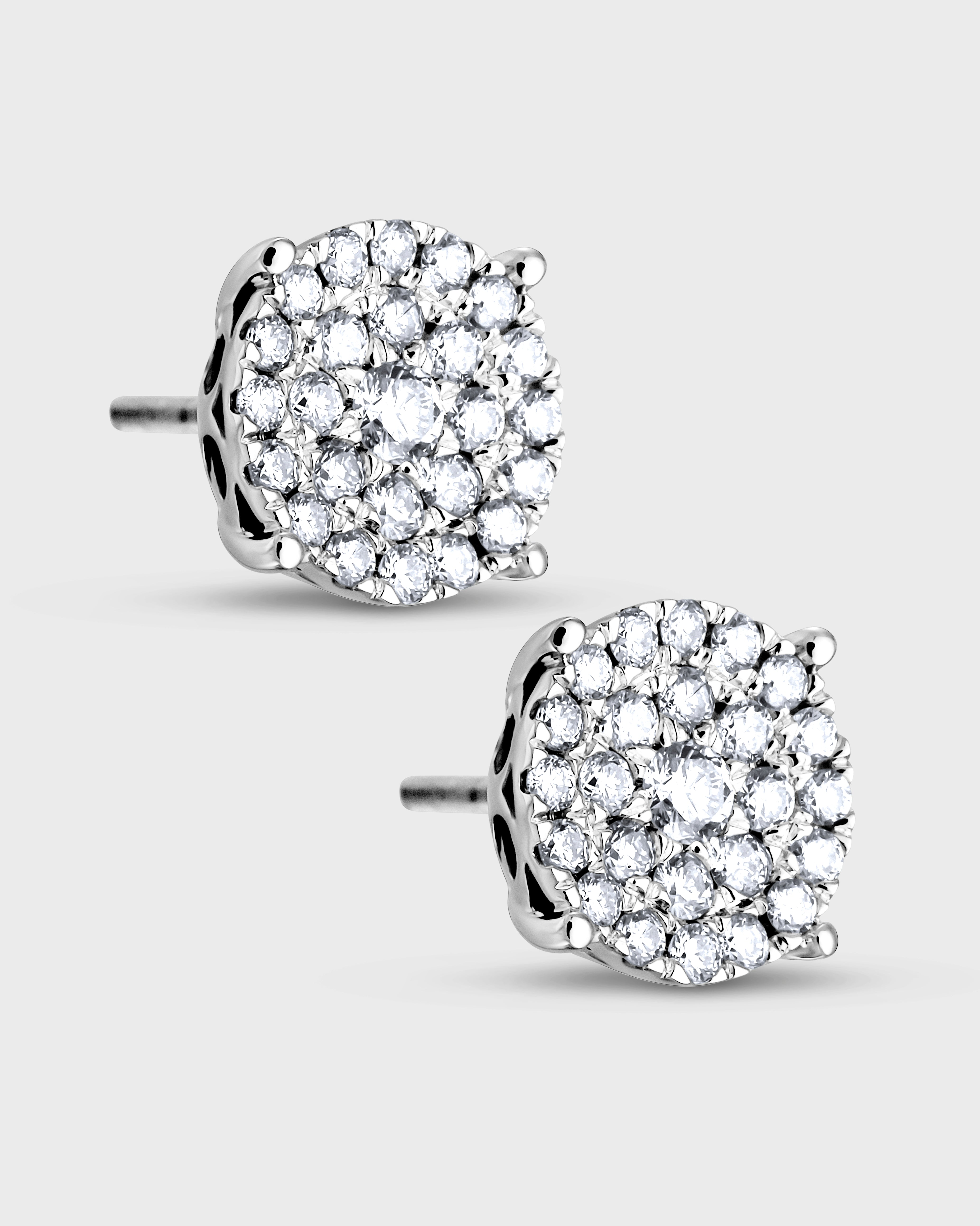 Luminous Cluster Stud