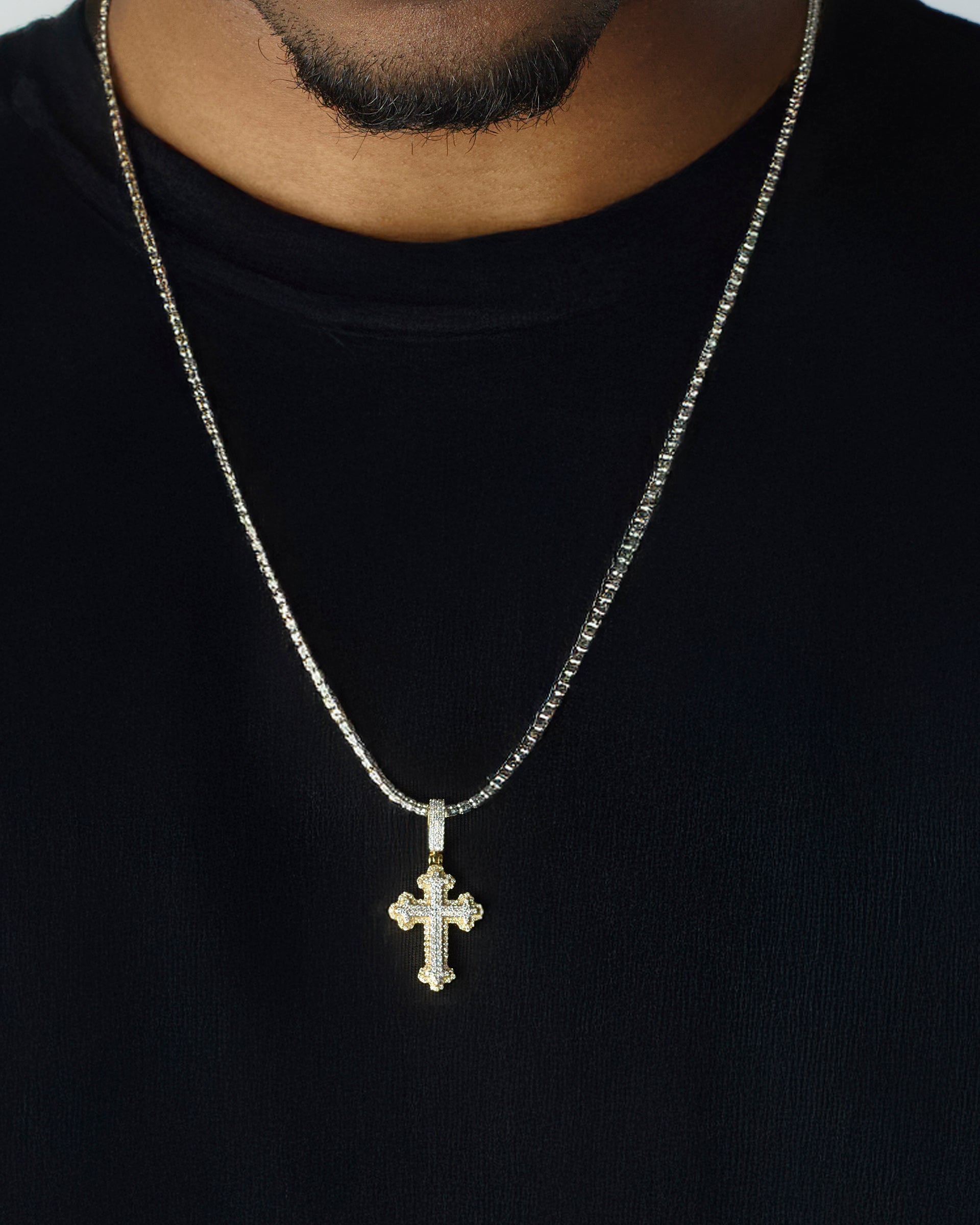 Oscar Devotion Cross Pendant