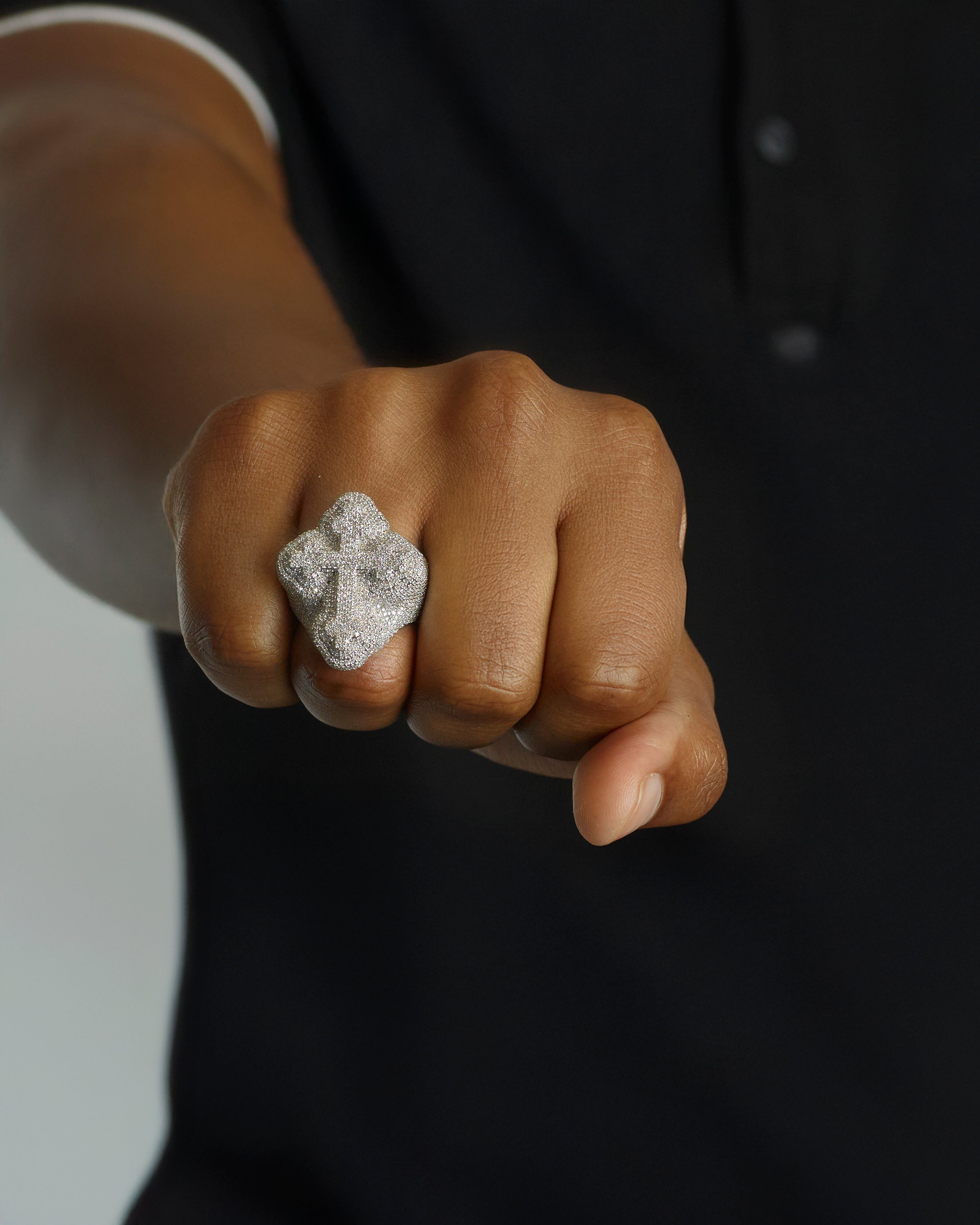 Oscar Cristo  Ring