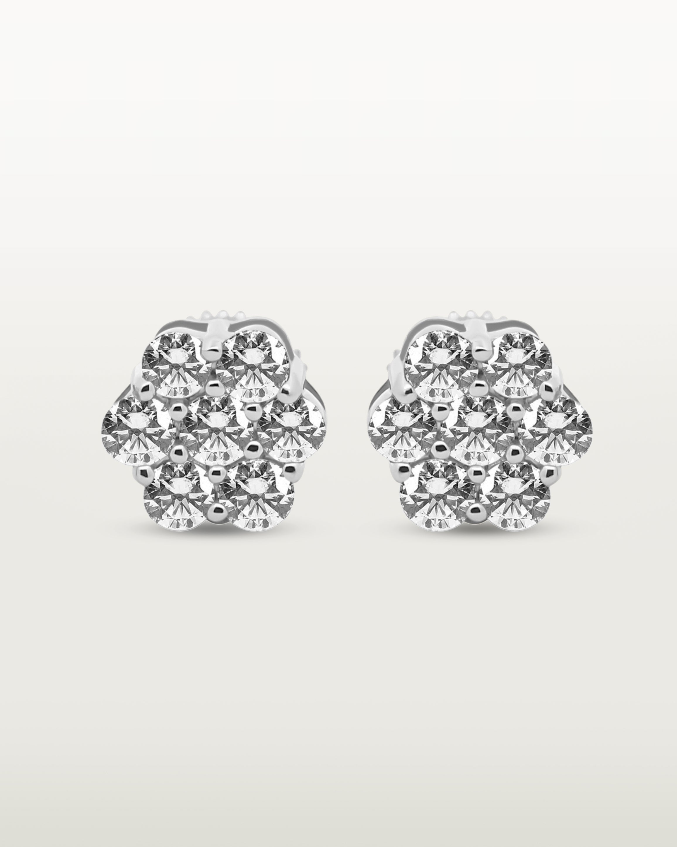 Oscar Flower Set Earrings 0.94 CT